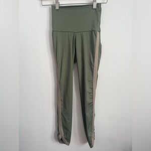 Rose Buddha Recycled Sage Green High-Waisted Crop Leggings - US 2